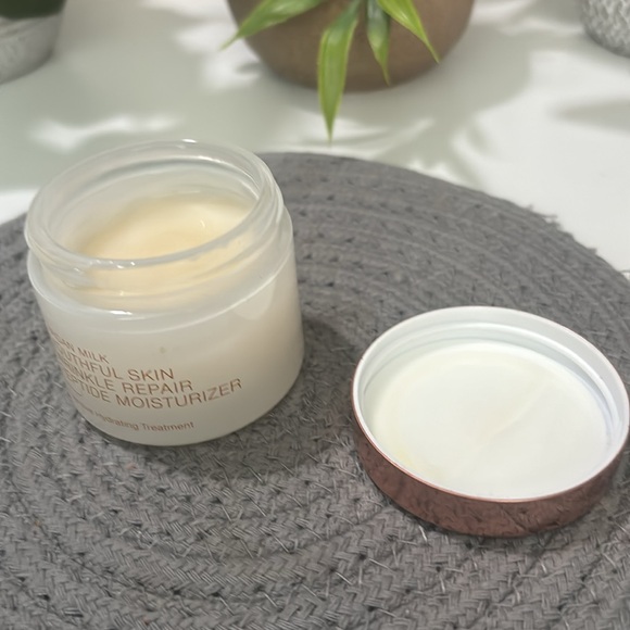 ❤️CLOSET CLOSING SALE,FIRM❤️3/4 FULL JOSIE MARAN ARGAN MILK PEPTIDE❤️ - Picture 2 of 2